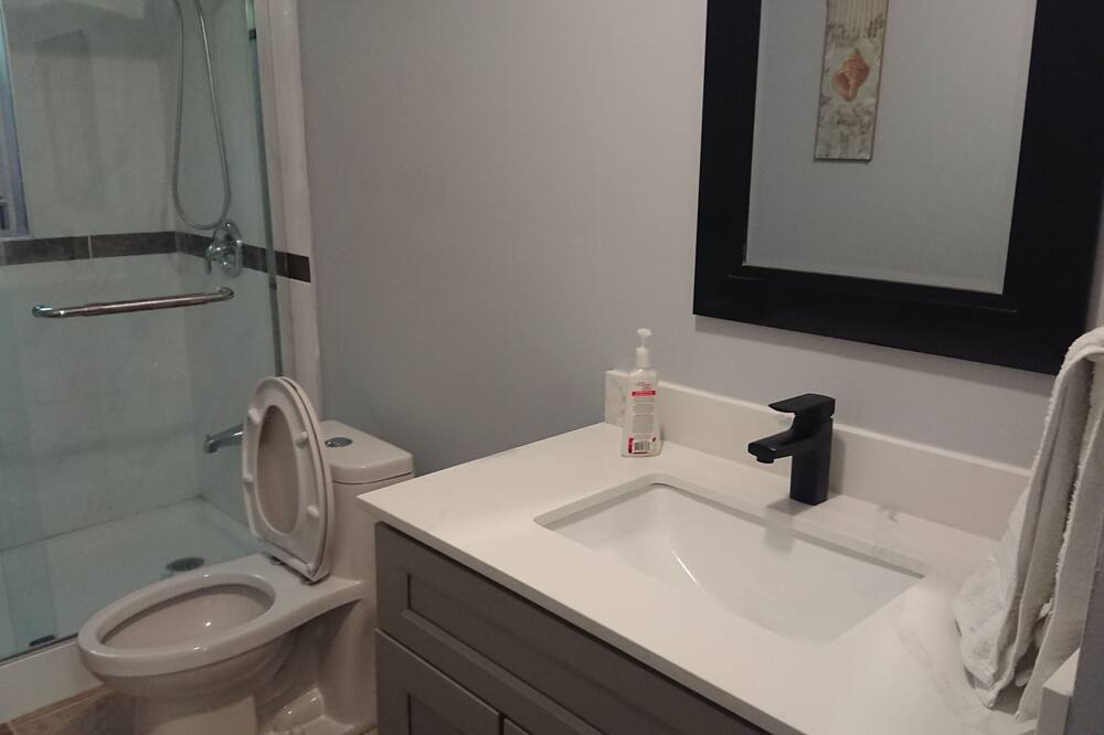 Photo of Bathroom in Lafontaine