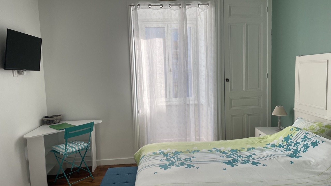 Photo of Bedroom in Laon