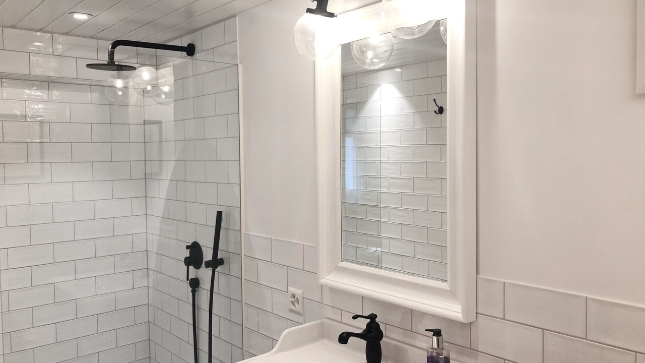 Photo of Bathroom in Oberaegeri