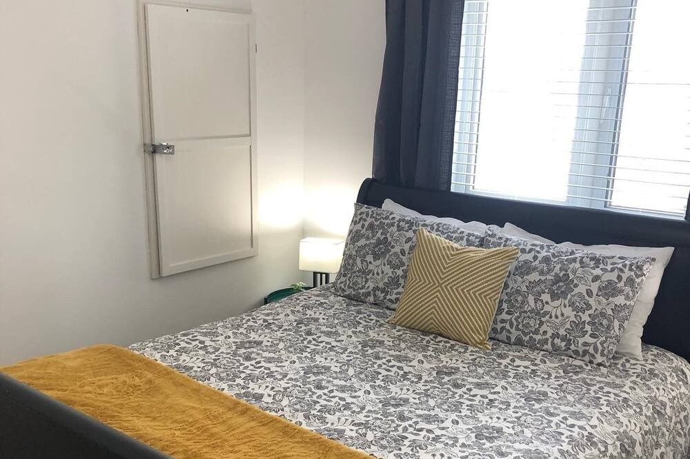 Photo of Bedroom in Sebright