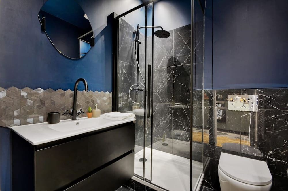 Photo of Bathroom in Arsenal