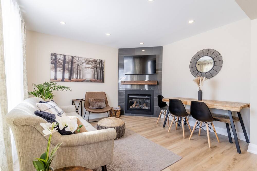 Photo of Livingroom in Hamilton