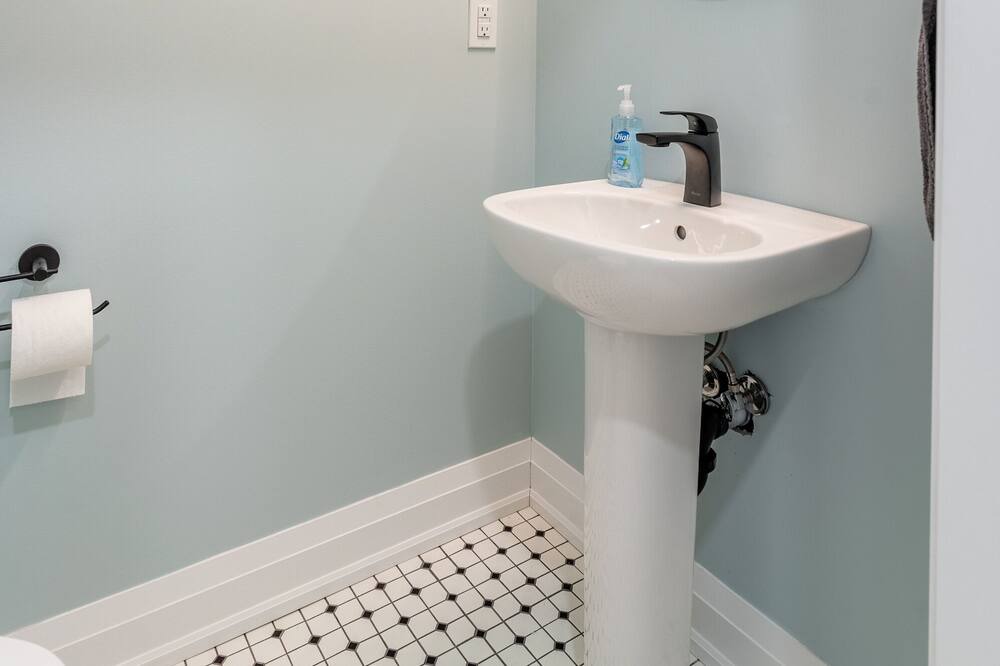 Photo of Bathroom in Hamilton