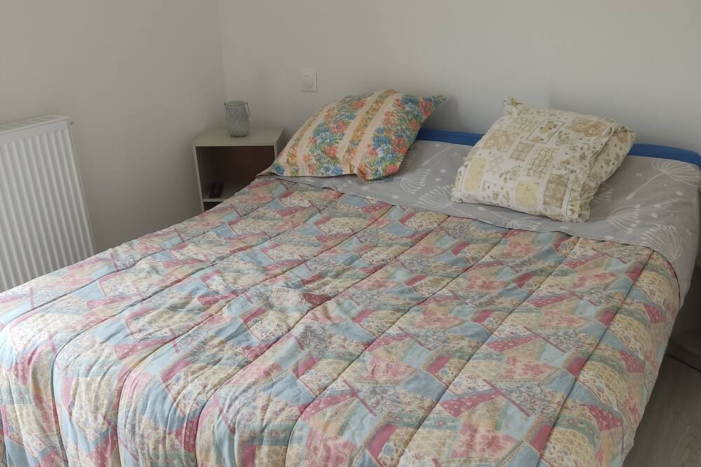 Photo of Bedroom in Peyssies