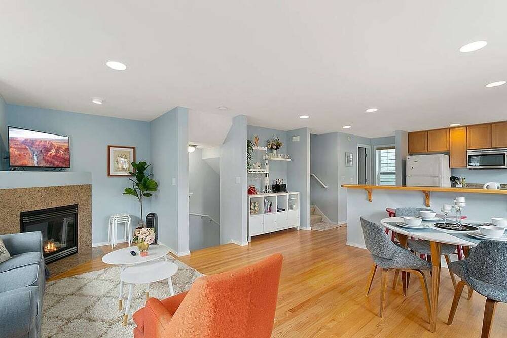 Photo of Others in Old Ballard