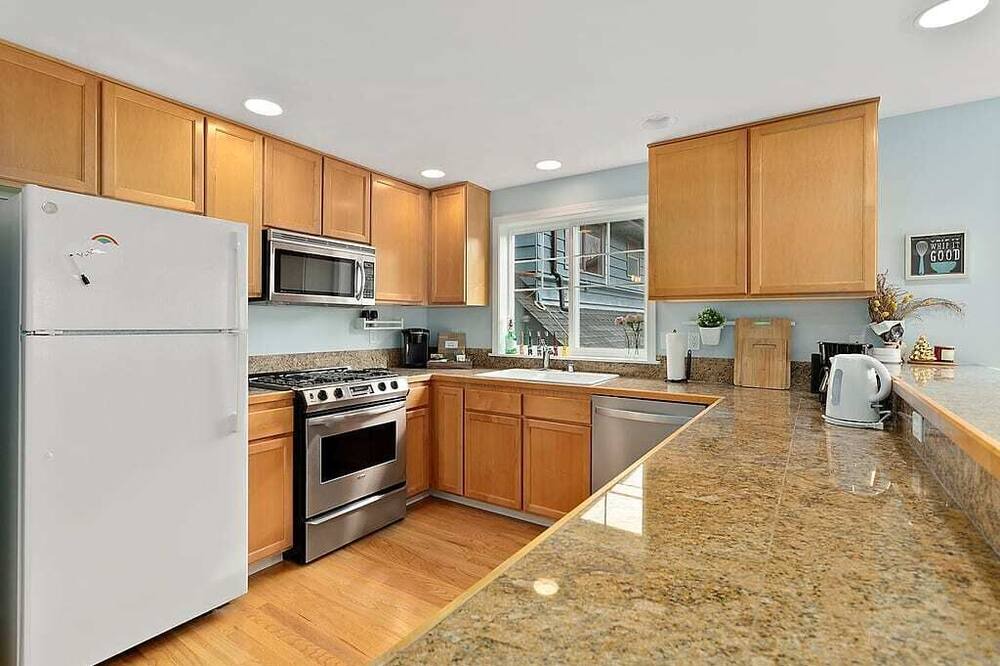 Photo of Others in Old Ballard