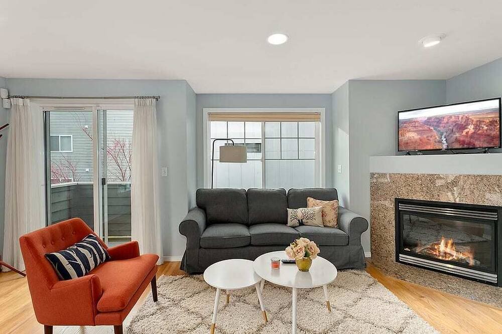 Photo of Others in Old Ballard