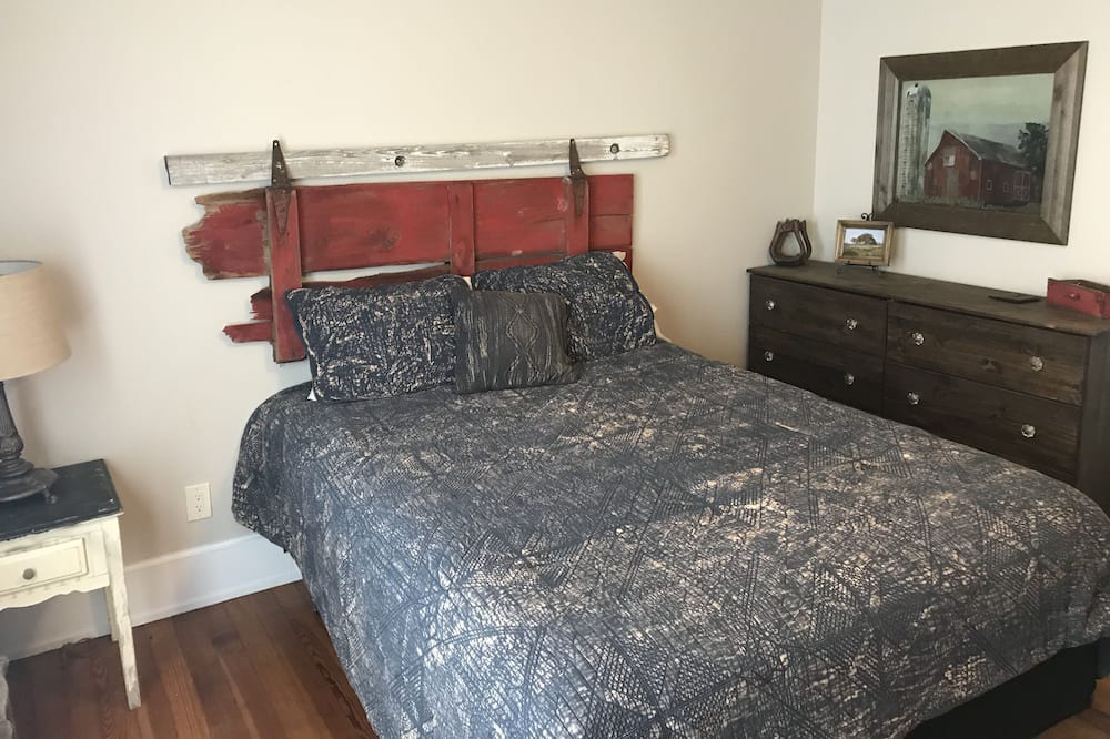 Photo of Bedroom in Ennis