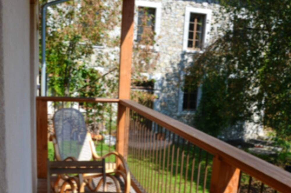 Photo of Patio Balcony in Gembrie