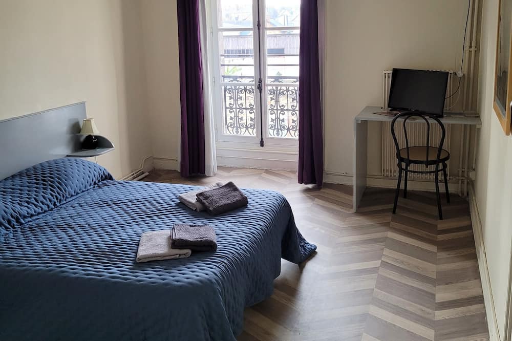Photo of Bedroom in La Guerche-de-Bretagne