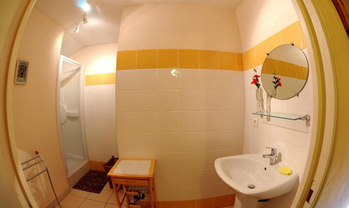 Photo of Bathroom in Petit-Mesnil