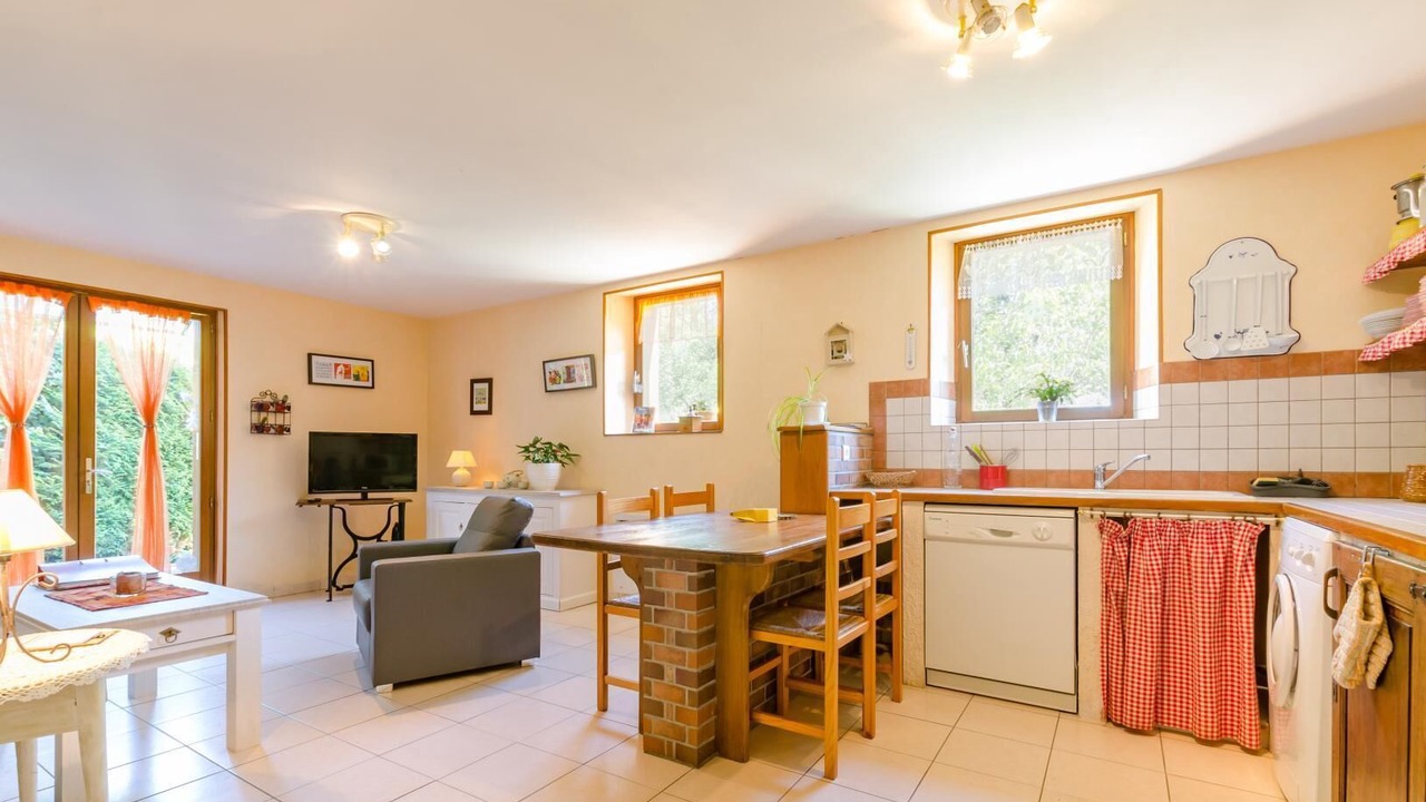 Photo of Livingroom in Petit-Mesnil