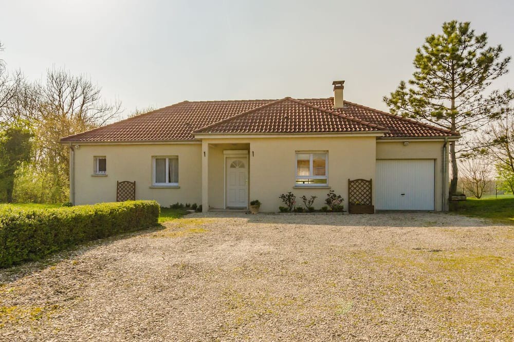 Photo of Outdoor in Magnicourt