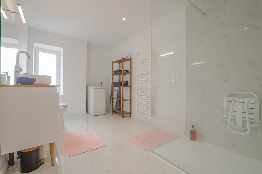 Photo of Others in Lagesse