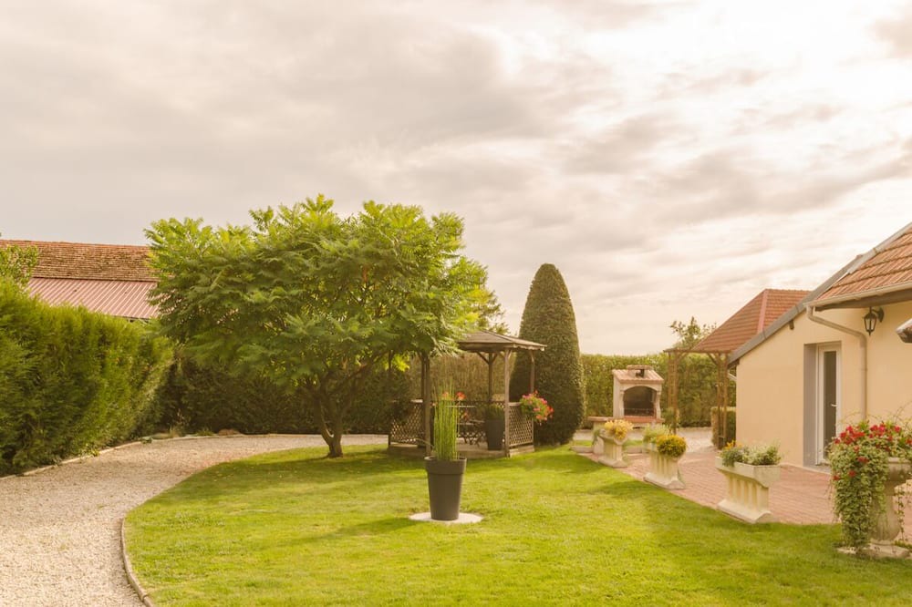 Photo of Outdoor in Chatres