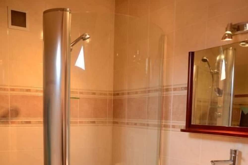 Photo of Bathroom in Piney