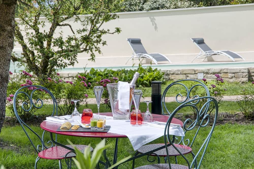 Photo of Patio Balcony in Mesnil-Saint-Pere