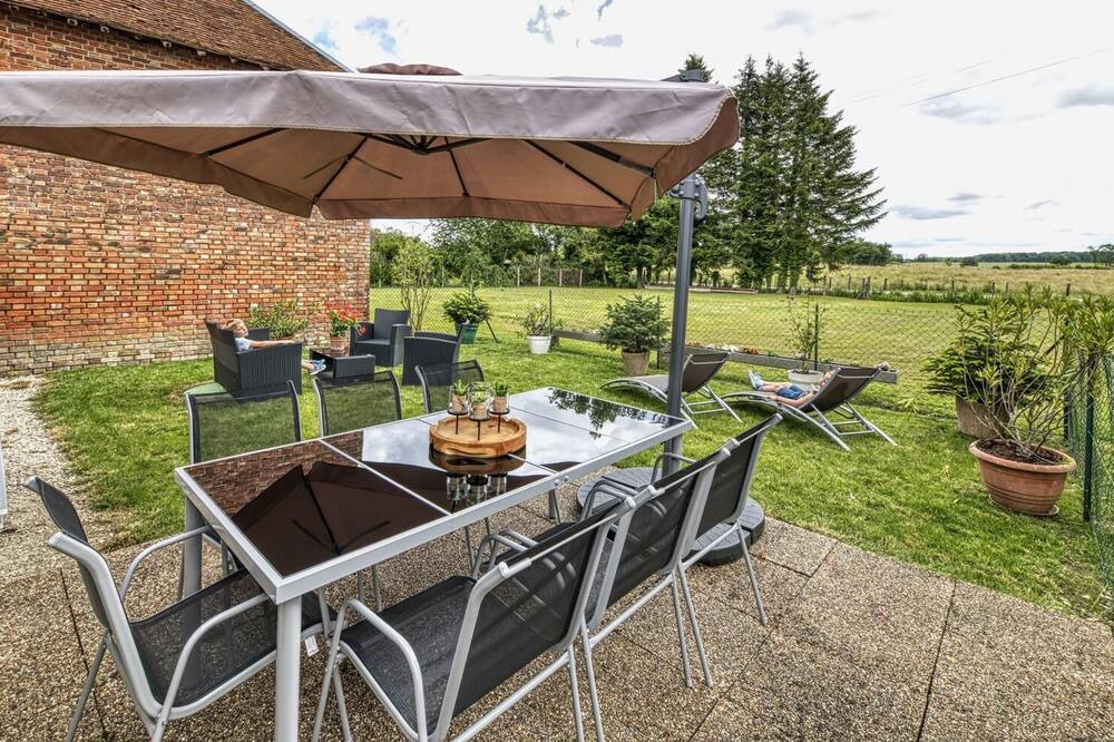 Photo of Patio Balcony in Mesnil-Saint-Pere