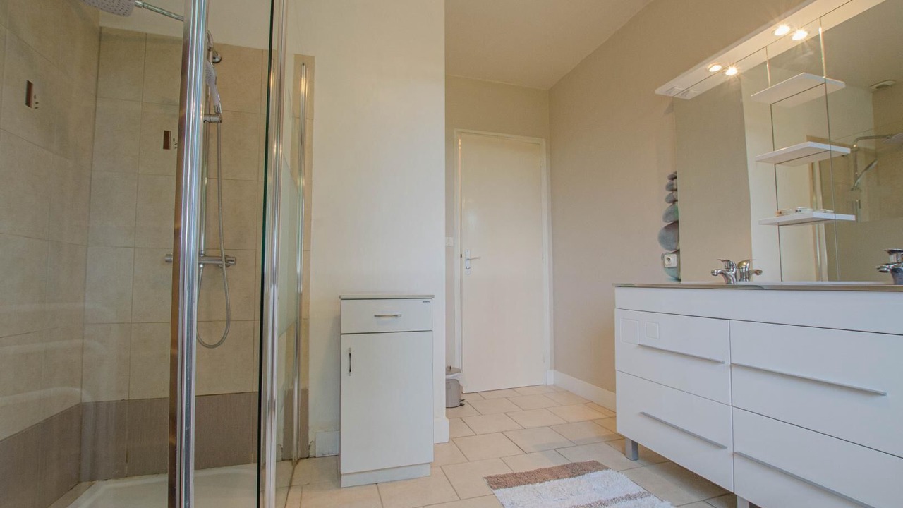 Photo of Others in Laubressel