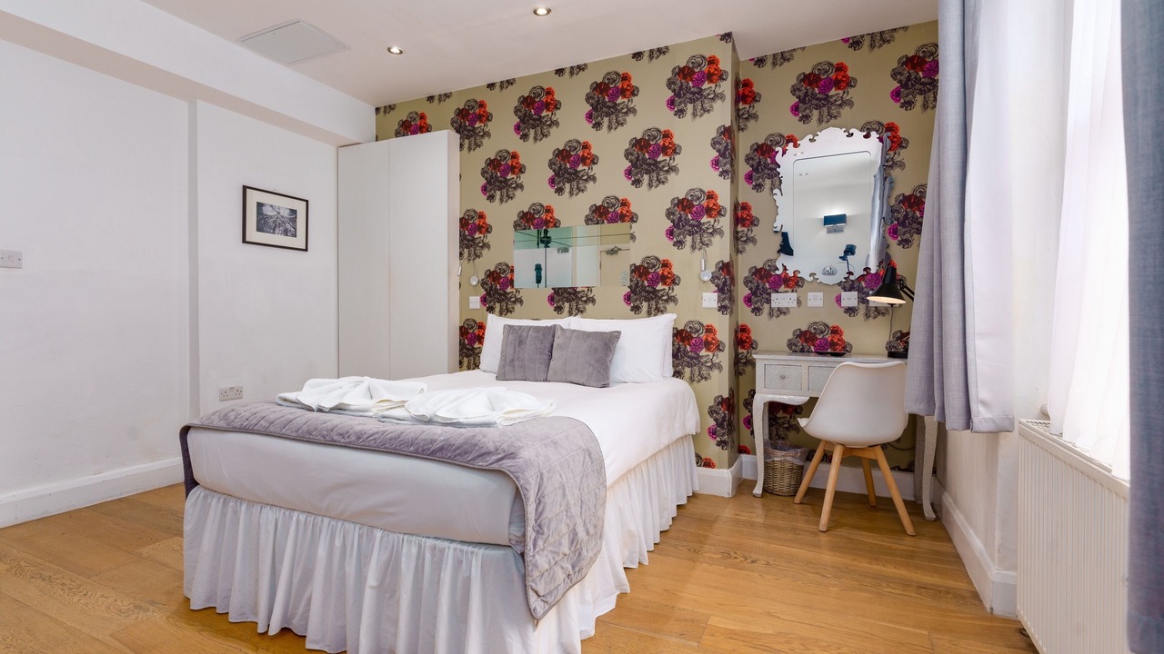 Photo of Bedroom in Warwick