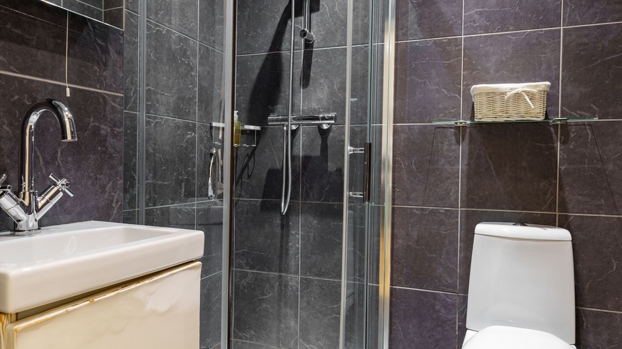 Photo of Bathroom in Warwick