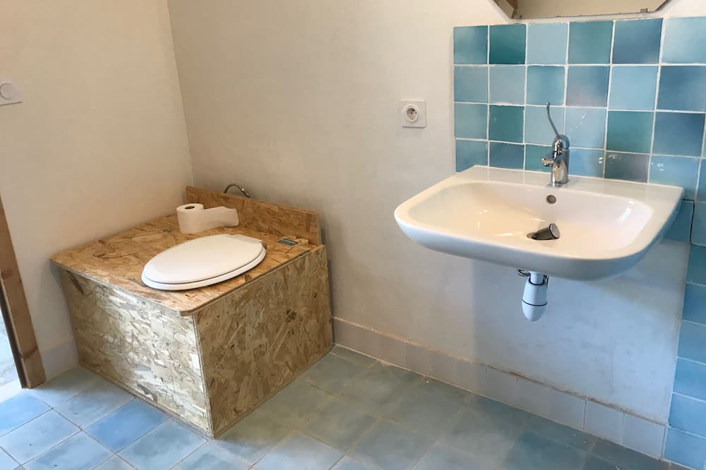 Photo of Bathroom in Blaunac
