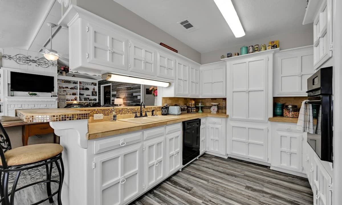 Photo of Kitchen in Porter