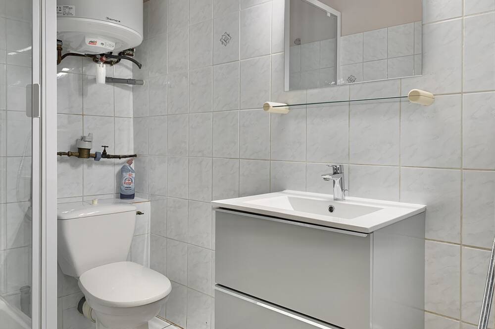 Photo of Bathroom in Quartier Exposition-Bajatiere