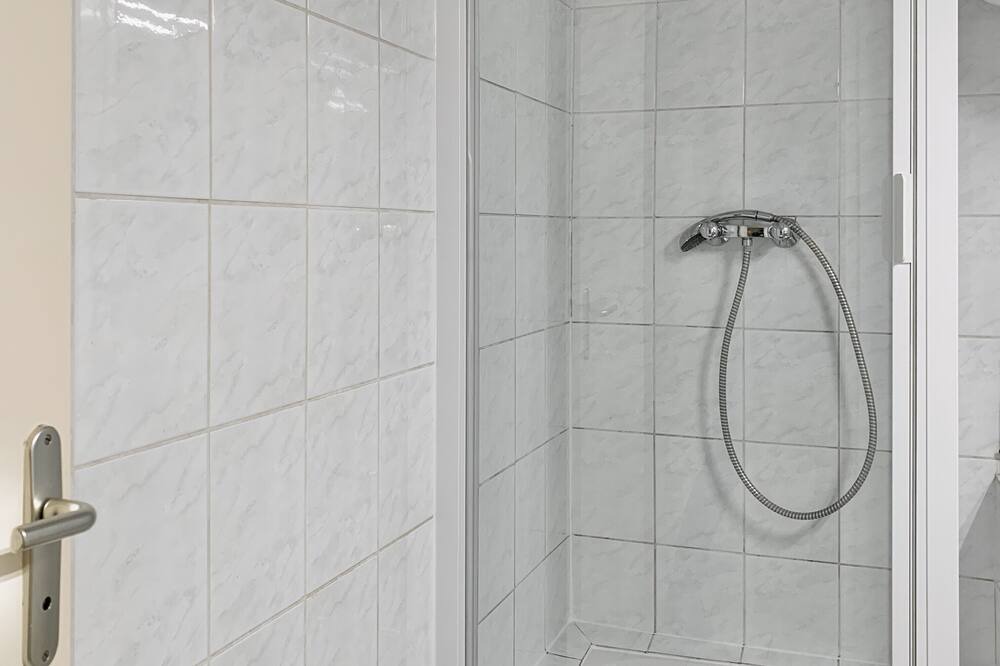 Photo of Bathroom in Quartier Exposition-Bajatiere