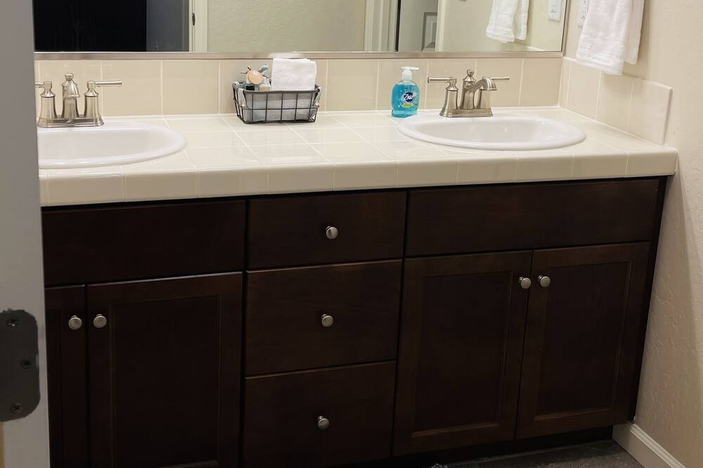 Photo of Bathroom in Clovis