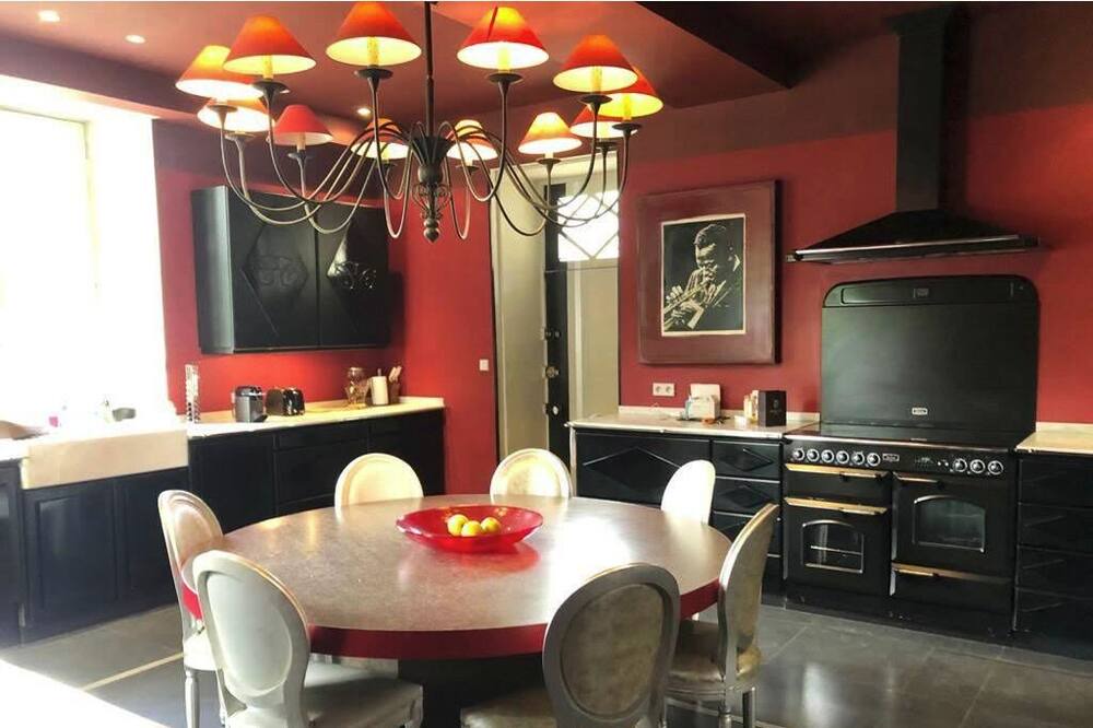 Photo of Kitchen in Gy-les-Nonains
