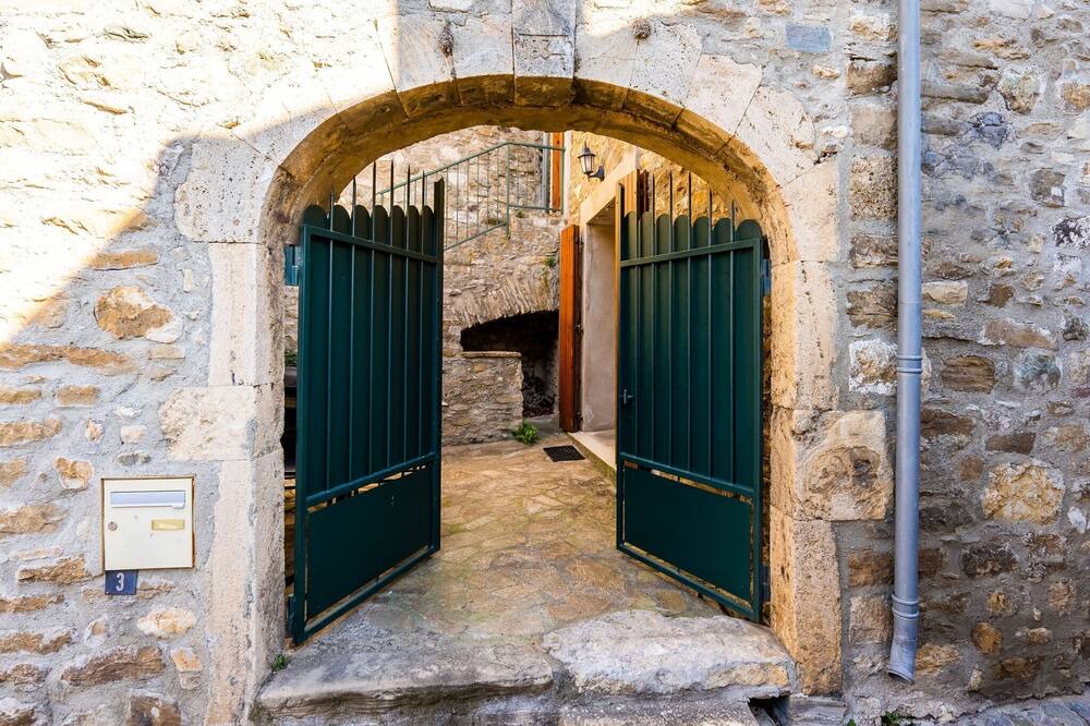 Photo of Others in Minerve