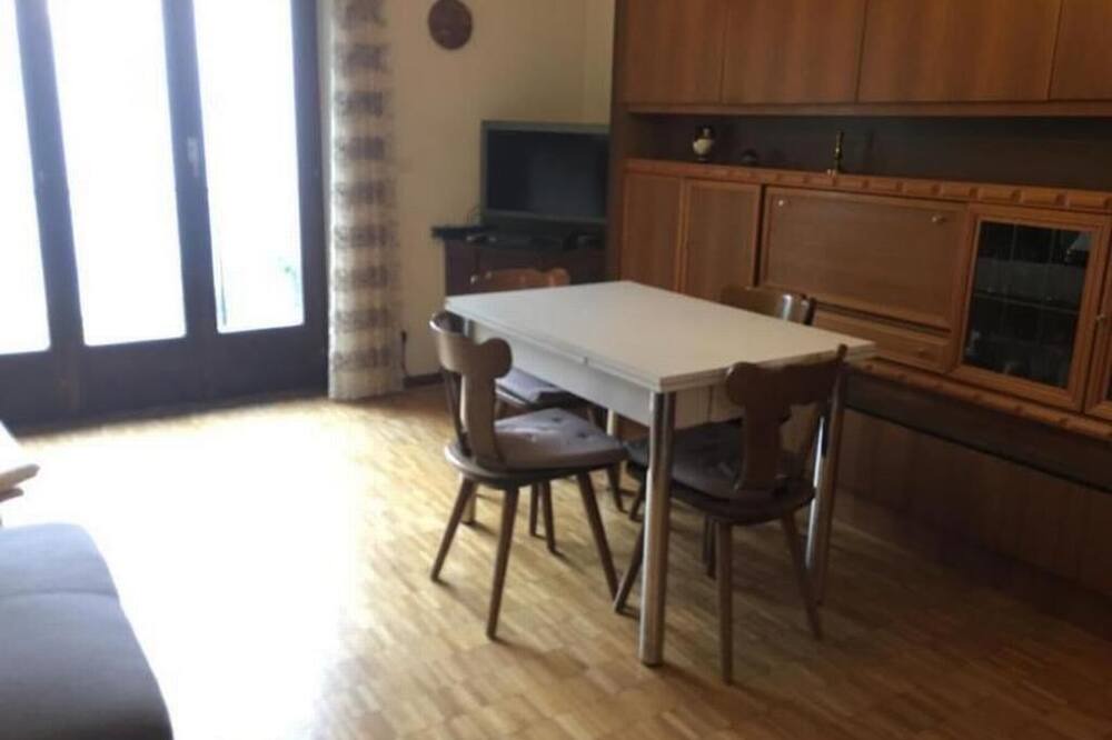 Photo of Livingroom in Mesocco