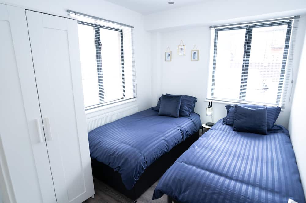 Photo of Others in Reading