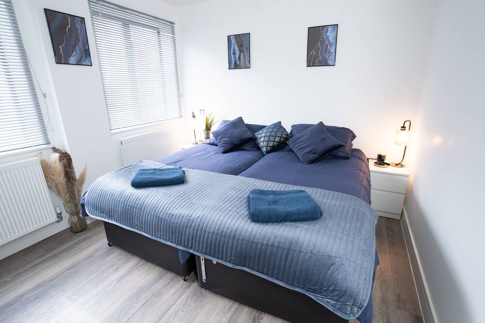 Photo of Others in Reading