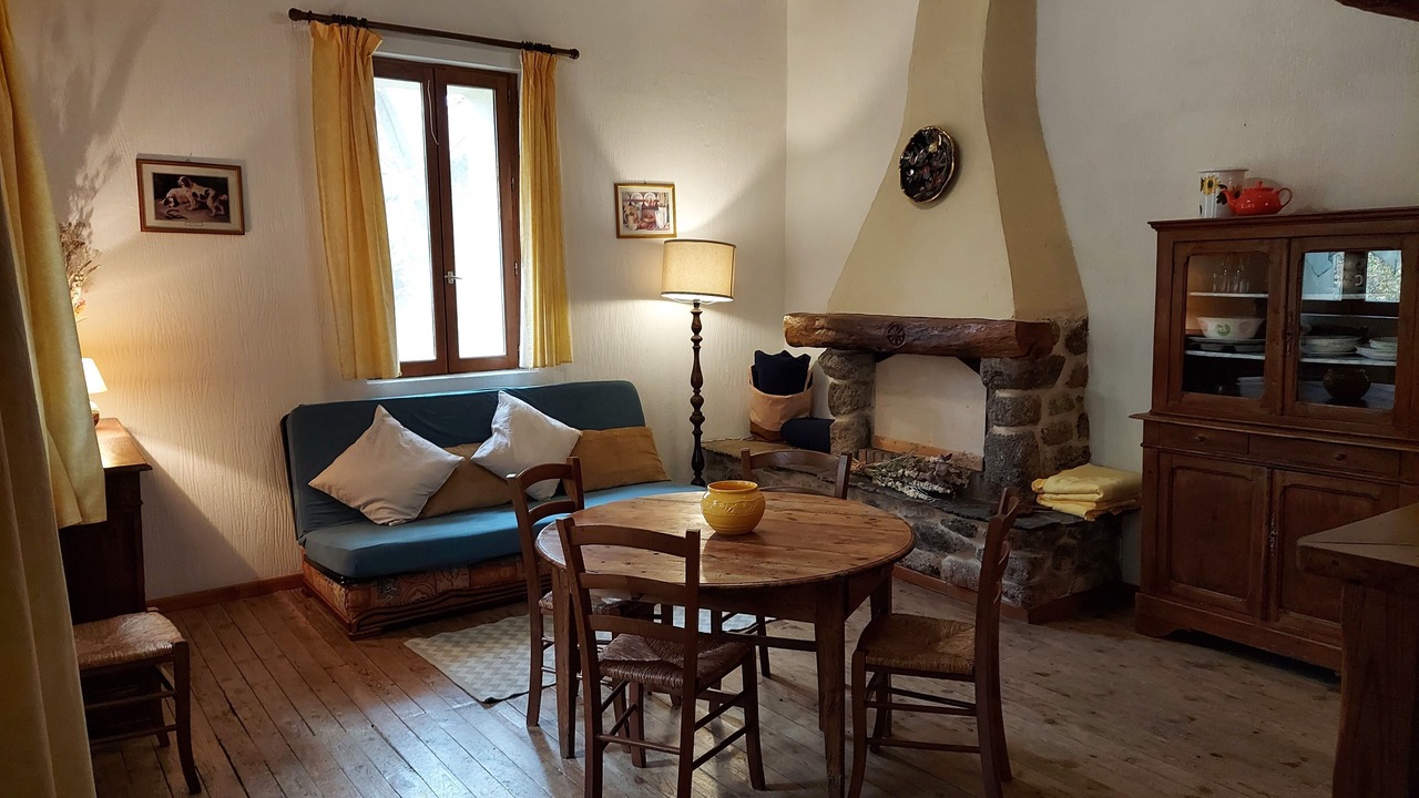 Photo of Outdoor in Saint-Julien-d'Arpaon