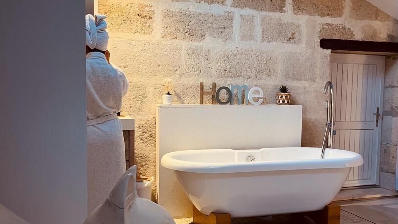 Photo of Others in Asques