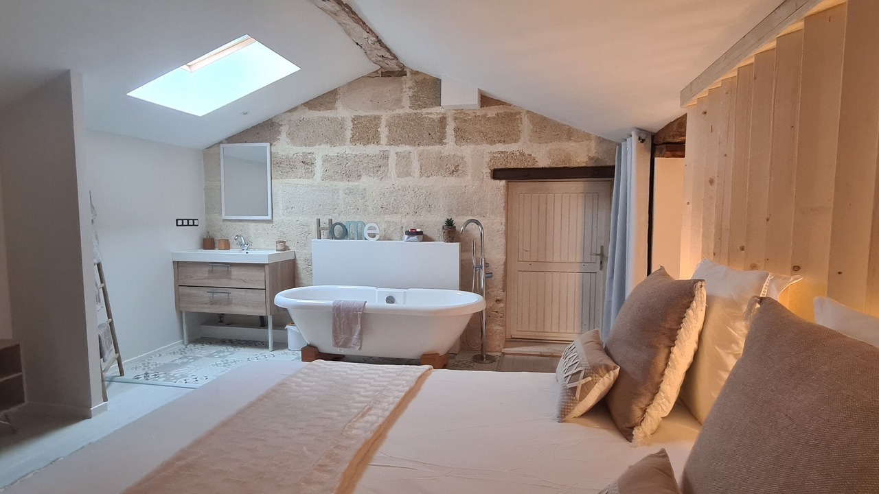 Photo of Bathroom in Asques