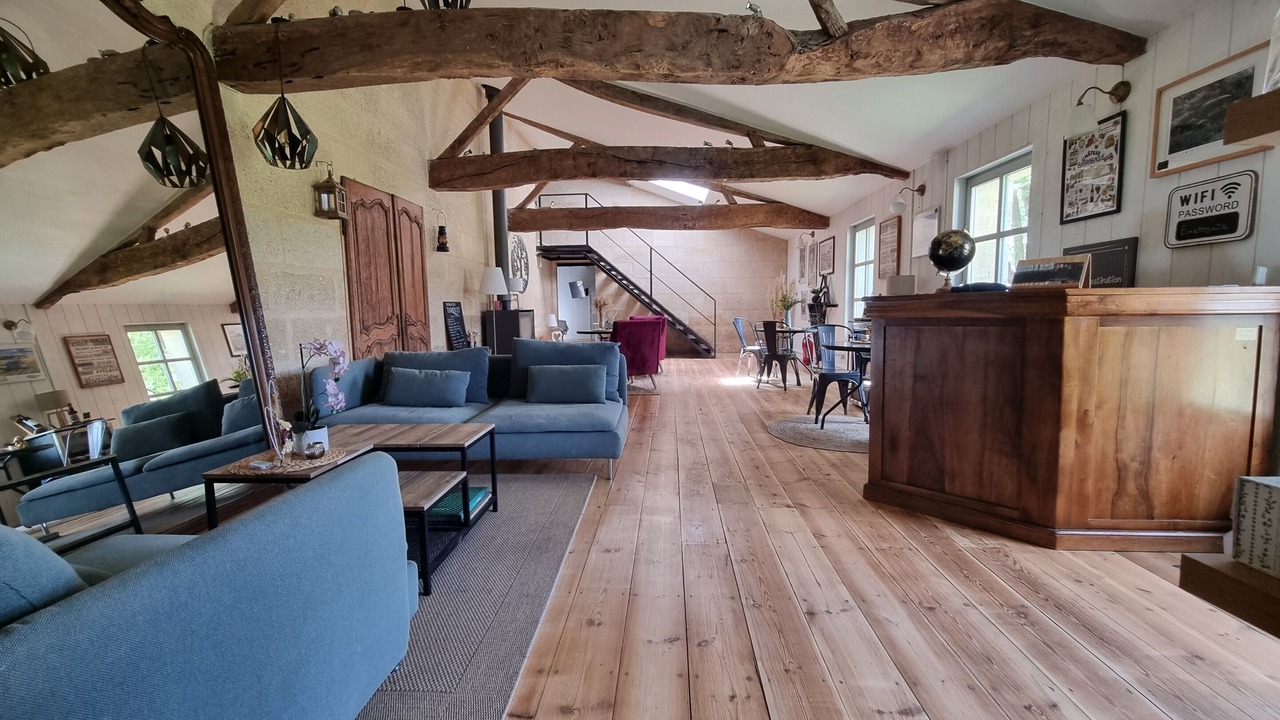 Photo of Others in Asques