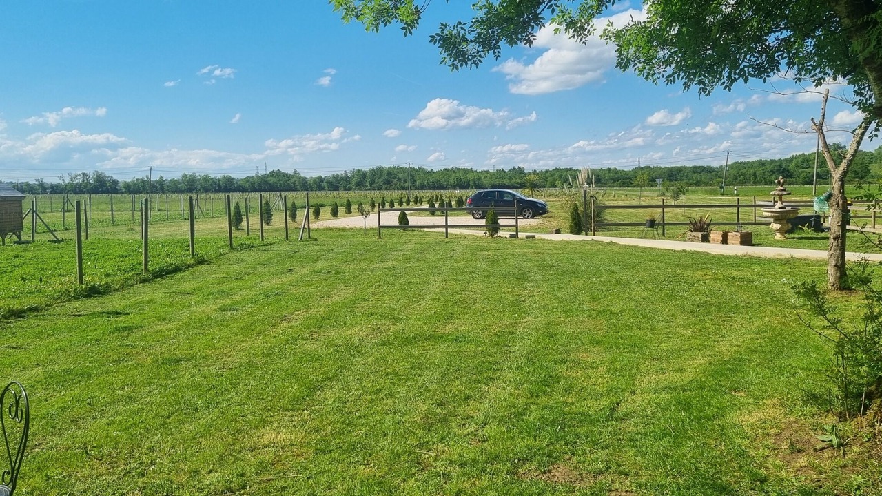 Photo of Outdoor in Asques