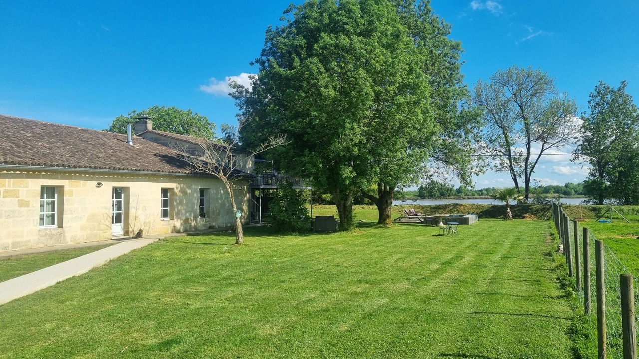 Photo of Outdoor in Asques