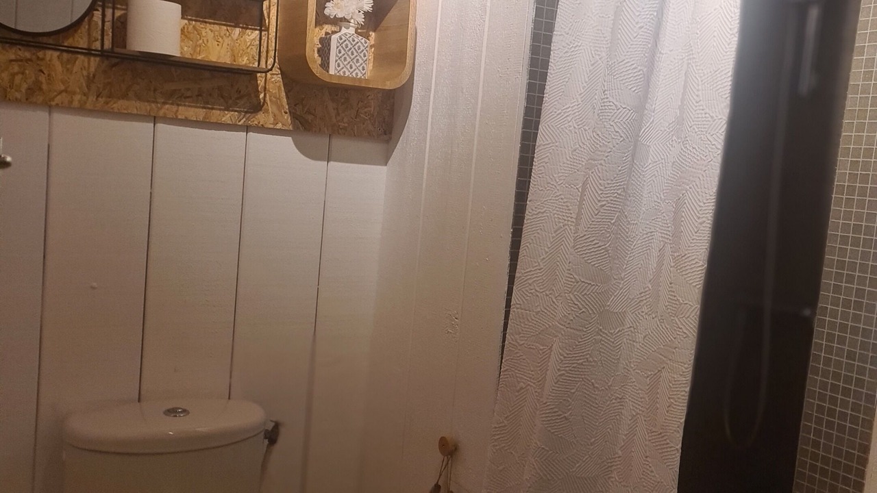 Photo of Bathroom in Asques