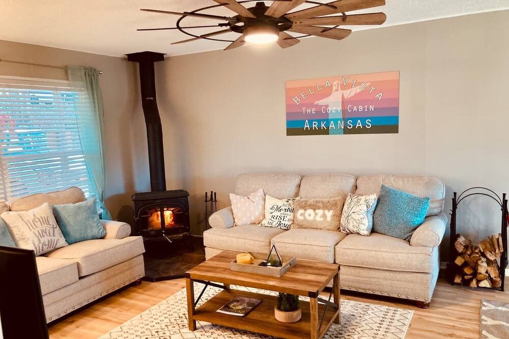 Photo of Livingroom in Bella Vista