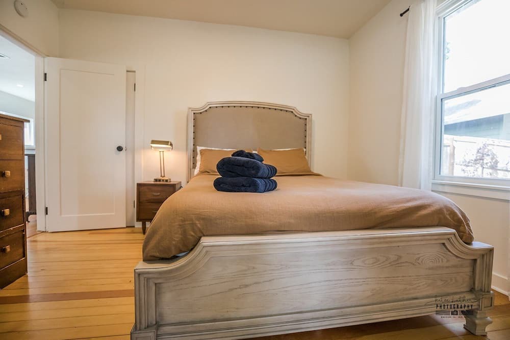 Photo of Bedroom in Redding