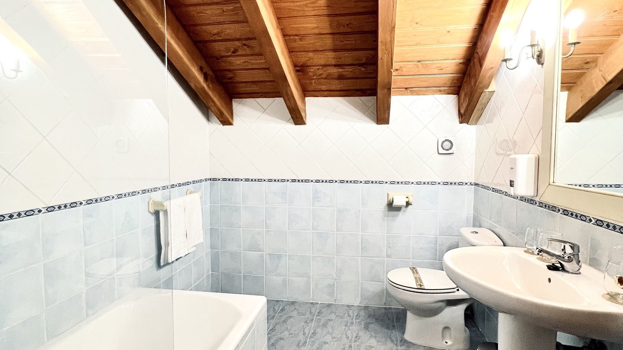 Photo of Bathroom in Mundaka
