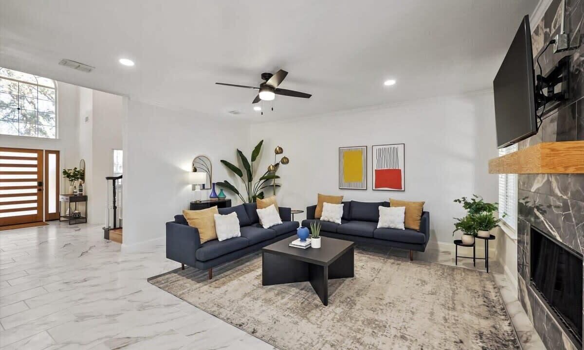 Photo of Livingroom in Plano