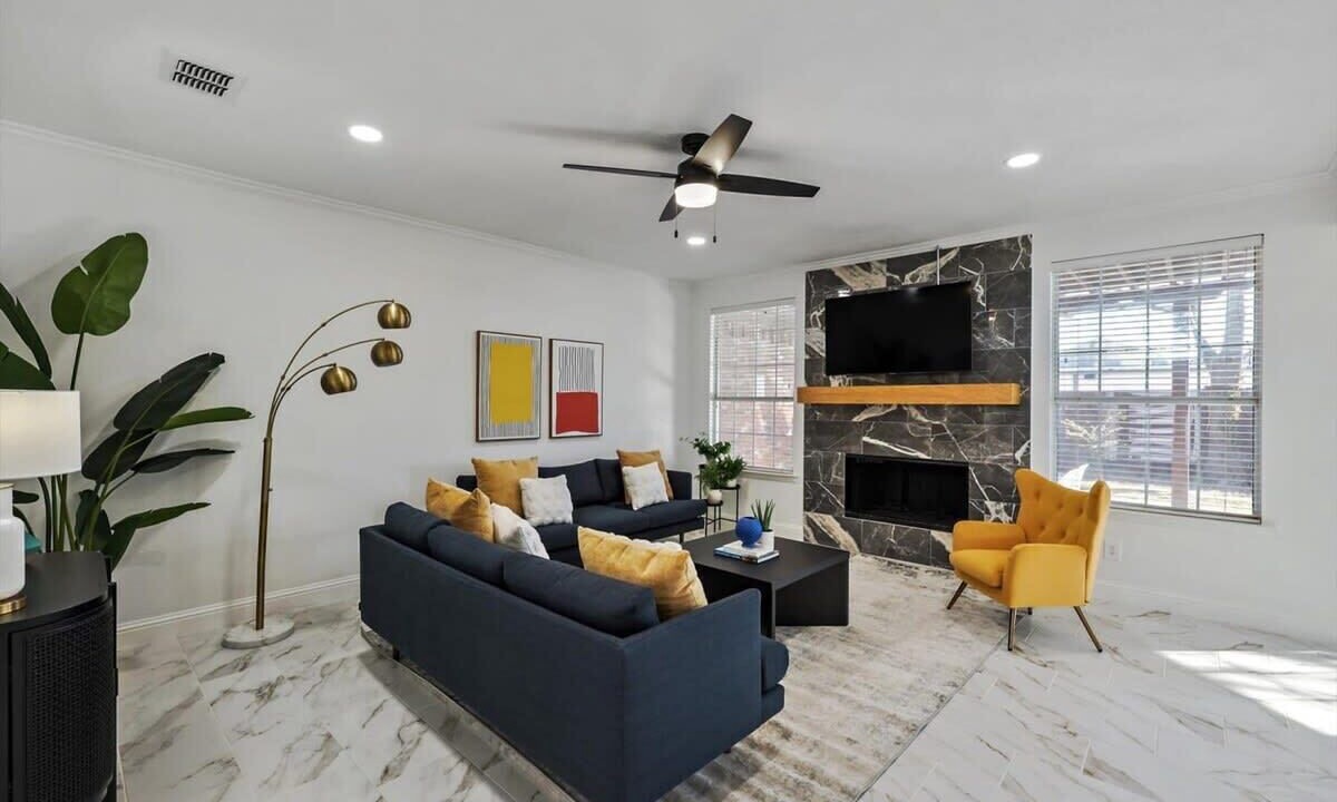 Photo of Livingroom in Plano