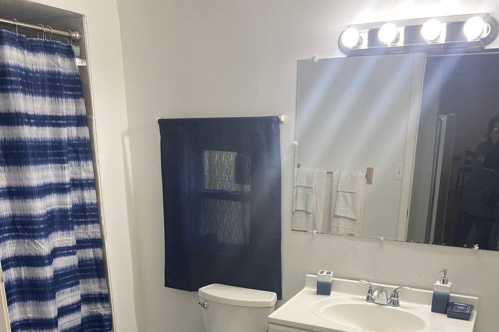 Photo of Bathroom in Cahokia