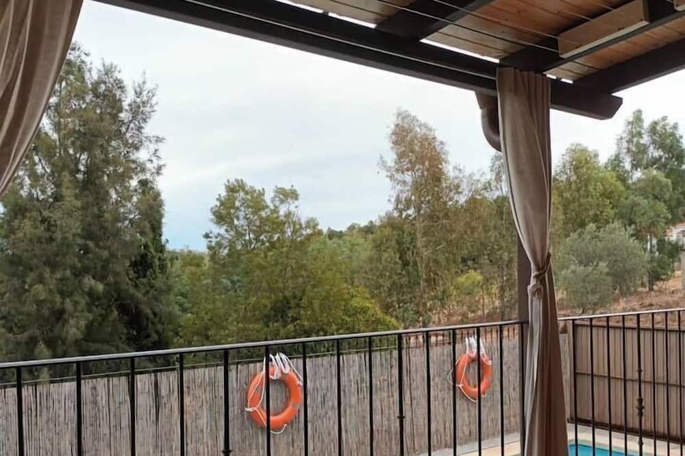 Photo of Outdoor in Alia