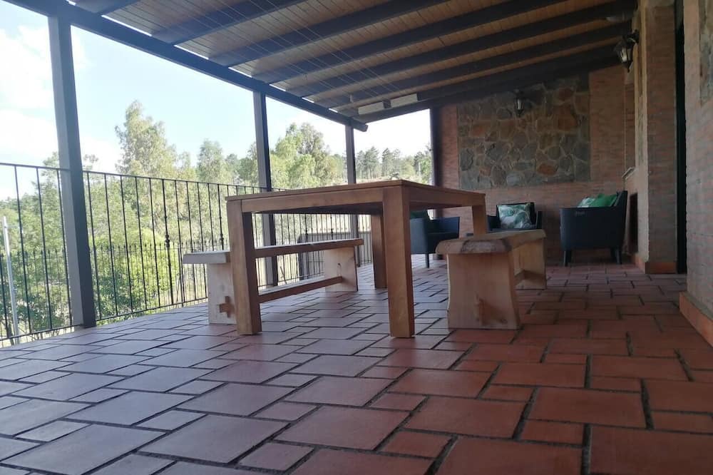 Photo of Outdoor in Alia